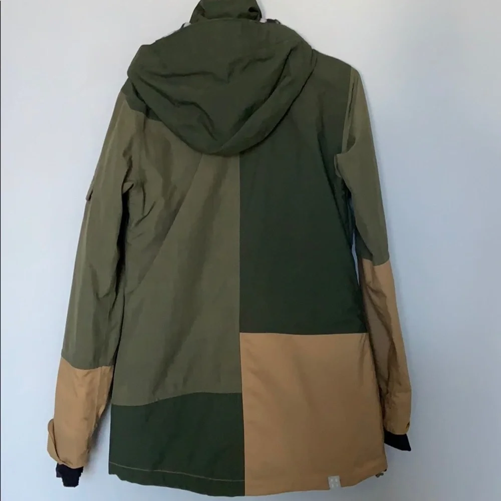 Patterned ski jacket - Picture 3 of 7